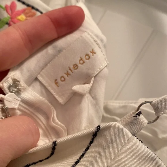 Foxiedox Dress - Picture 4 of 4